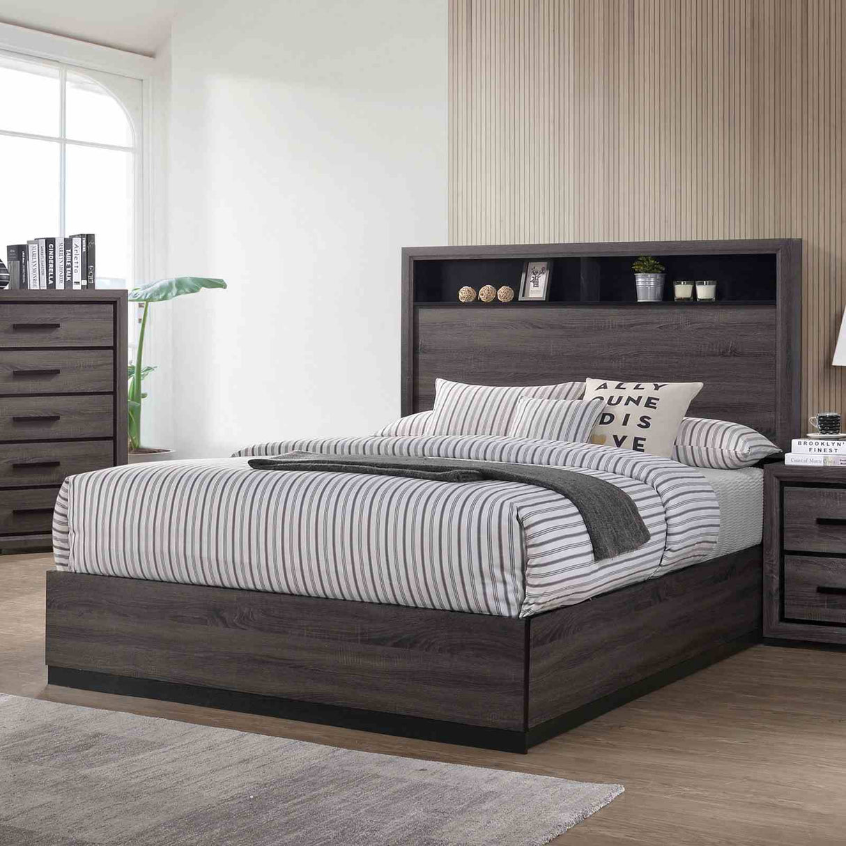 Conwy Gray 5 Pc Queen Bedroom Set from Furniture of America - Luna Furniture