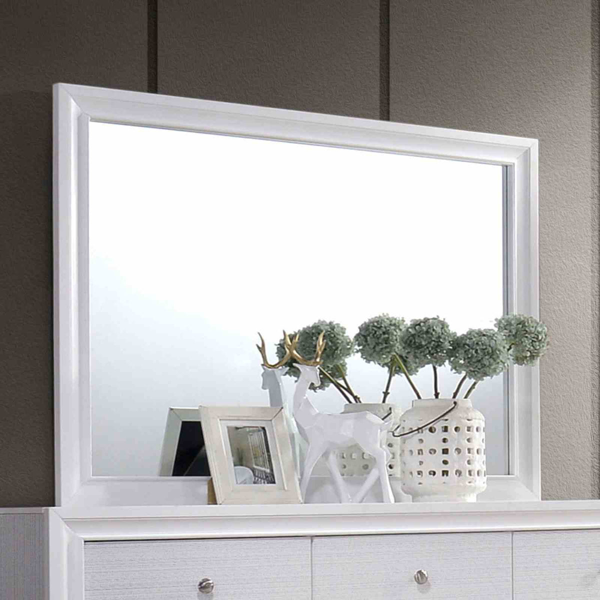 Chrissy White 5 Pc Queen Bedroom Set from Furniture of America - Luna Furniture