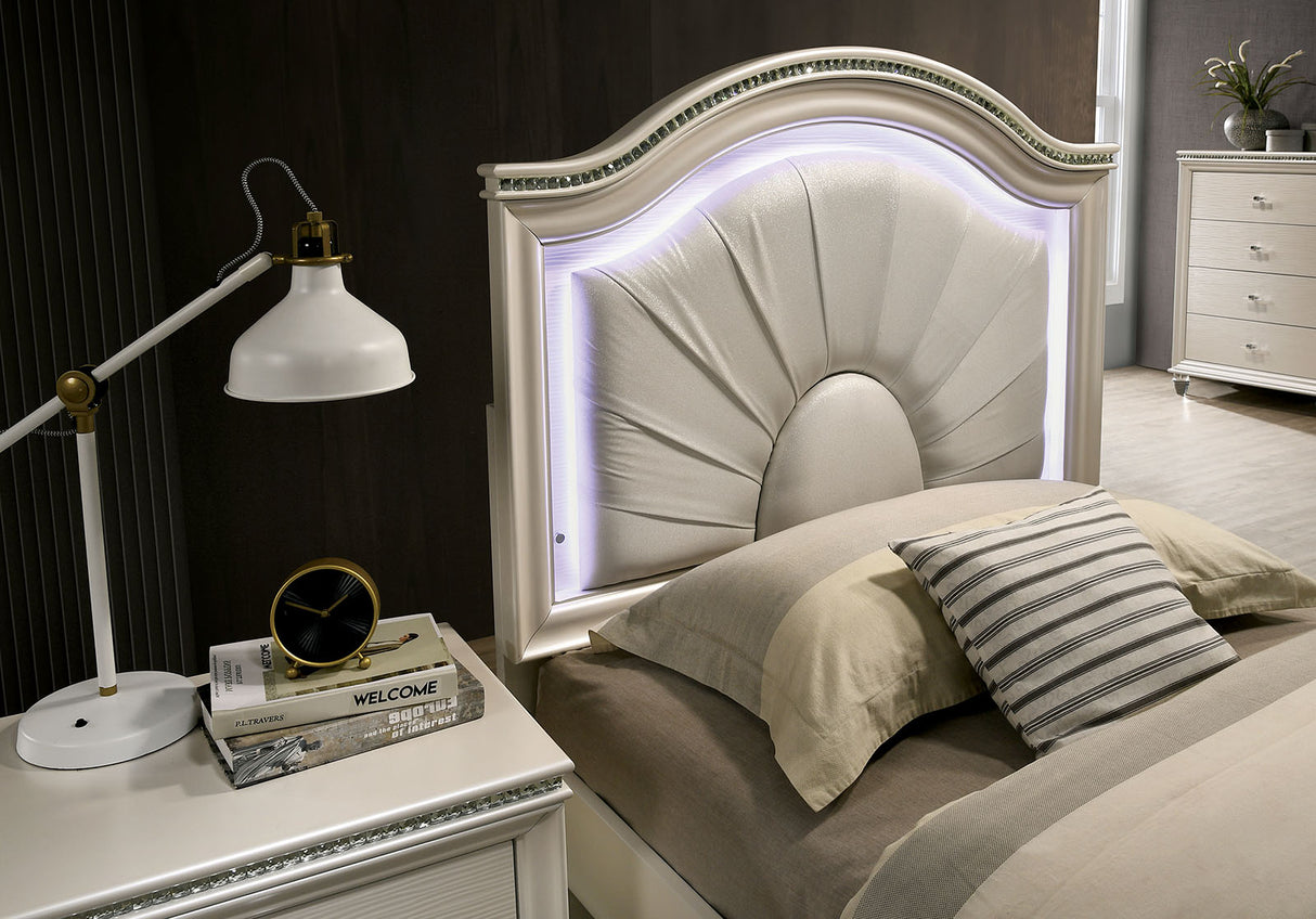 Allie Pearl White Full Bed from Furniture of America - Luna Furniture