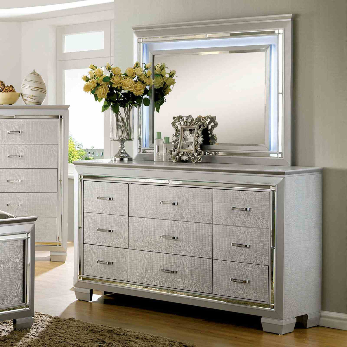Bellanova Silver dresser, wide eight-drawer design with mirrored trim, front view