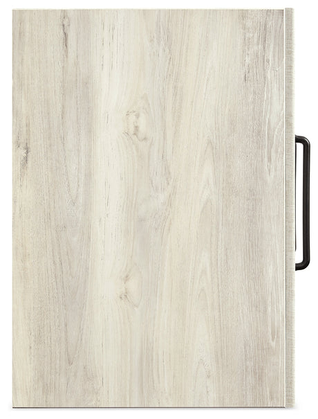 Cambeck Queen Panel Bed and Chest from Ashley - Luna Furniture