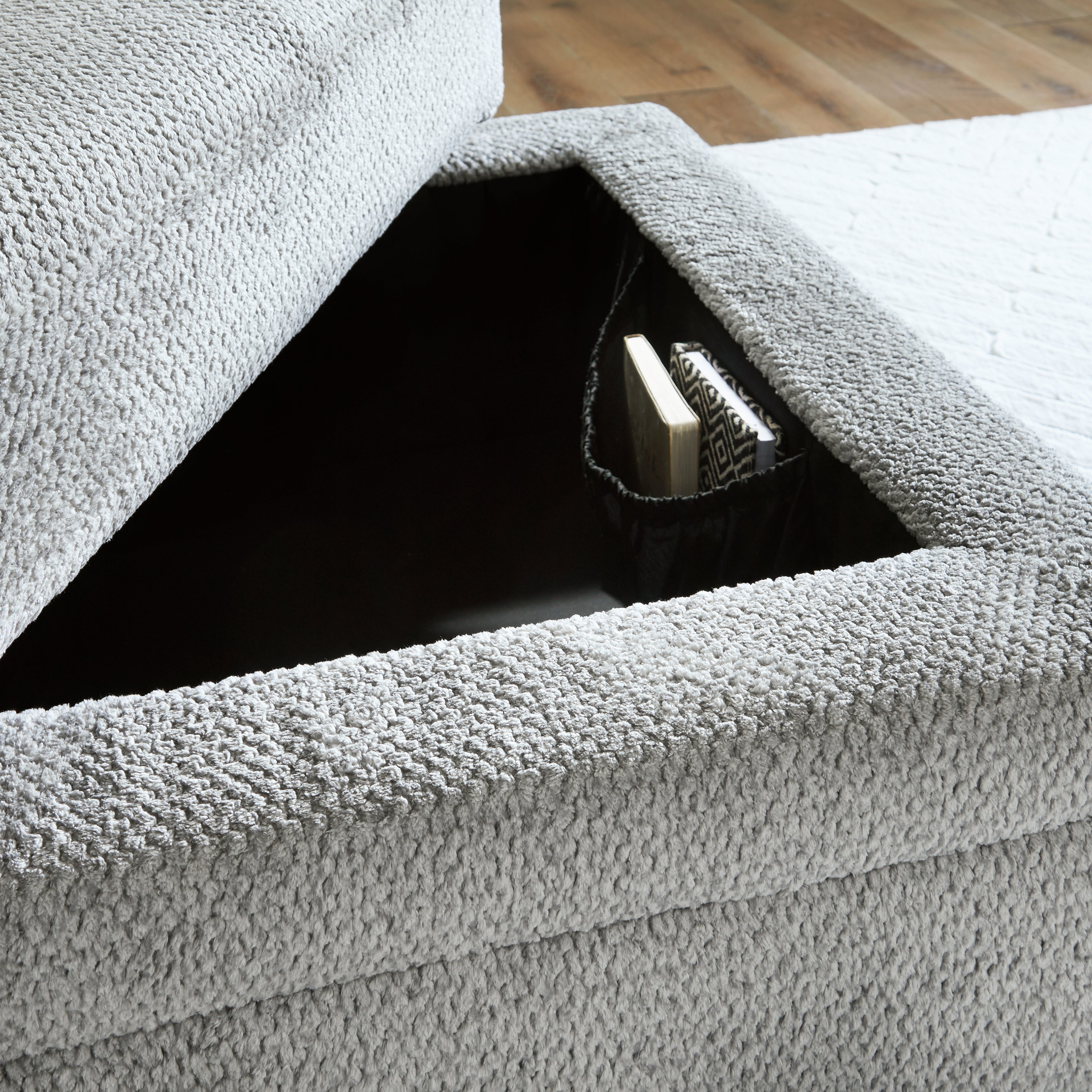 トップス 2020 2nd neighborhood PCMHN-STO1S ITEM. Ashley Casselbury Cement 2-Piece Sectional with Ottoman – Luna