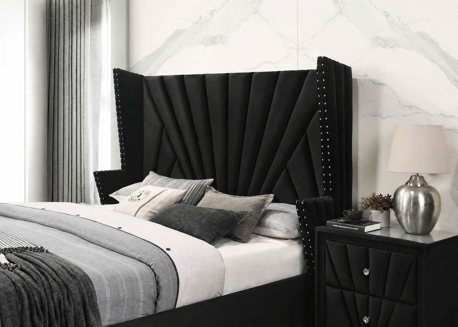 Carissa Black 4-Piece Queen Bedroom Set