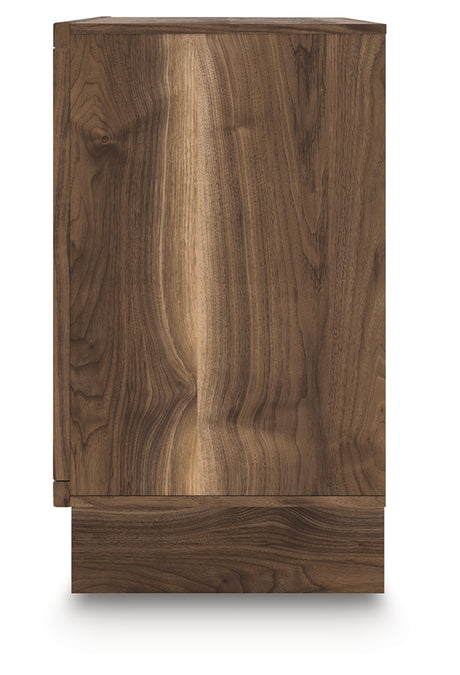 Chirason Brown Dresser from Ashley - Luna Furniture