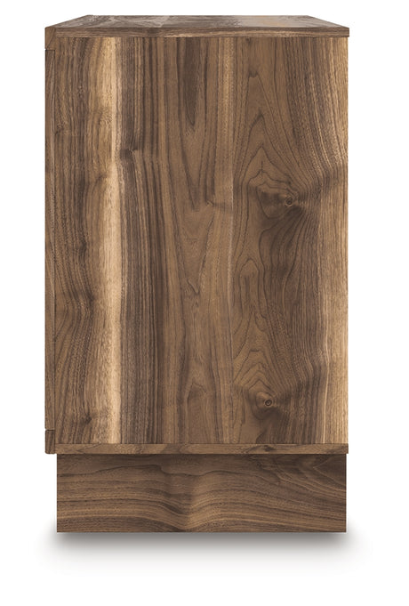 Chirason Brown Dresser from Ashley - Luna Furniture