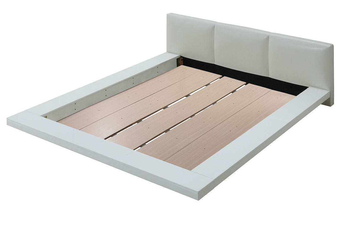 Christie White California King Bed from Furniture of America - Luna Furniture