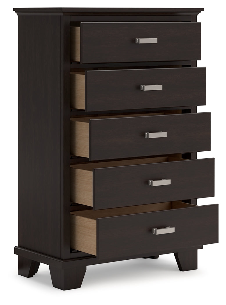 Covetown California King Panel Bed with Mirrored Dresser, Chest and 2 Nightstands in Dark Brown from Ashley Furniture - Luna Furniture