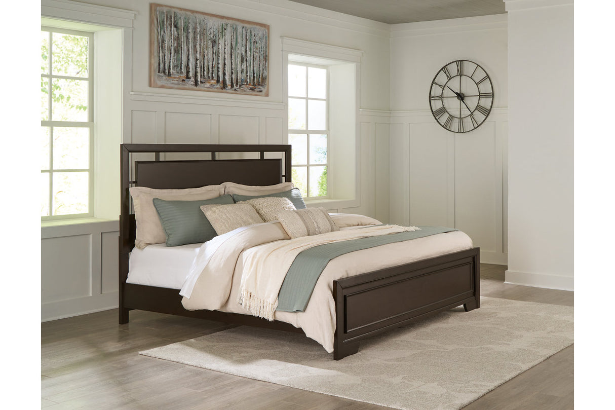 Covetown Dark Brown King Panel Bed from Ashley Furniture - Luna Furniture