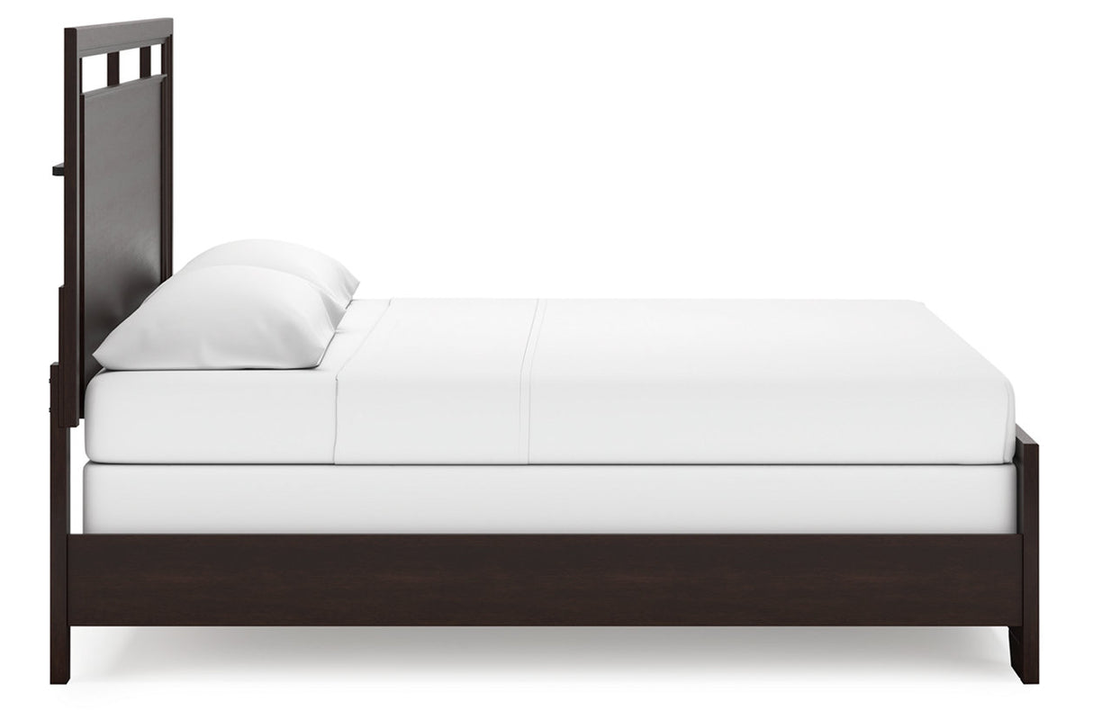 Covetown Dark Brown King Panel Bed from Ashley Furniture - Luna Furniture