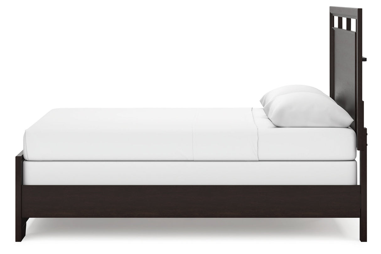 Covetown Dark Brown Queen Panel Bed from Ashley - Luna Furniture
