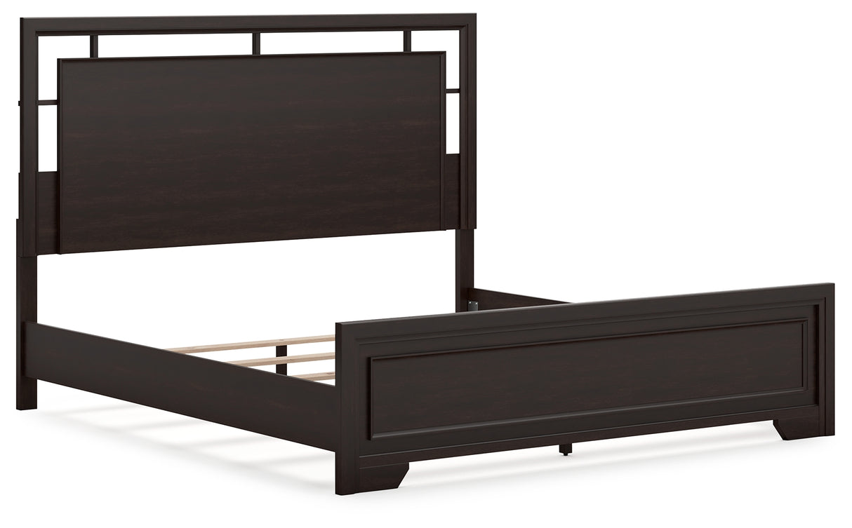 Covetown King Panel Bed with 2 Nightstands in Dark Brown from Ashley - Luna Furniture