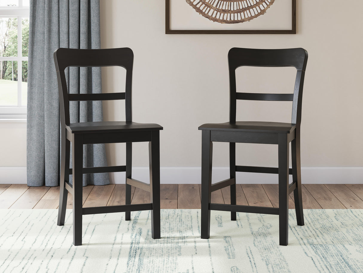 Greddinton Brown/Black Counter Height Dining Table and 4 Barstools from Ashley Furniture - Luna Furniture
