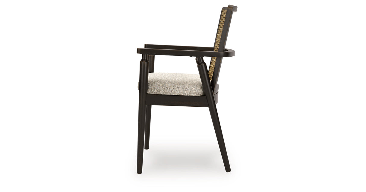 Galliden Dining Table and 4 Chairs from Ashley - Luna Furniture