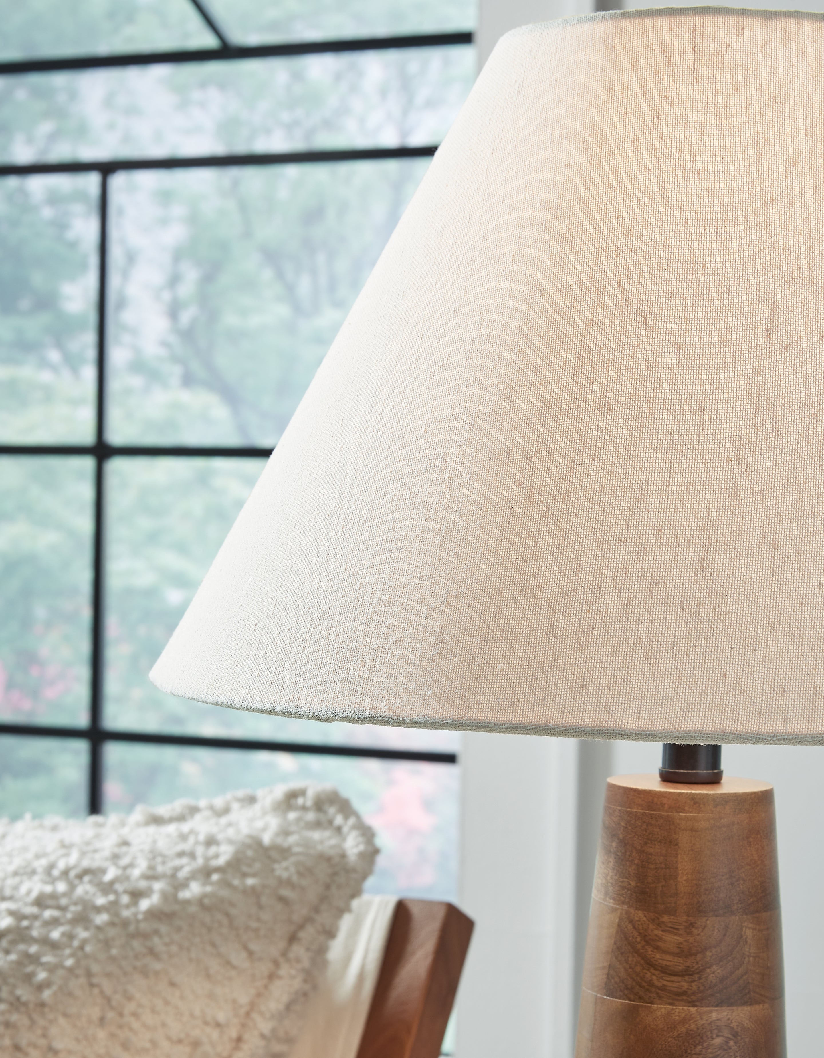 Danset 2-Piece Table Lamp Set in Brown – Luna Furniture