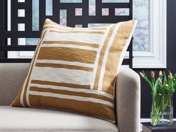 Darrman Ochre/Ivory Pillow (Set of 4)