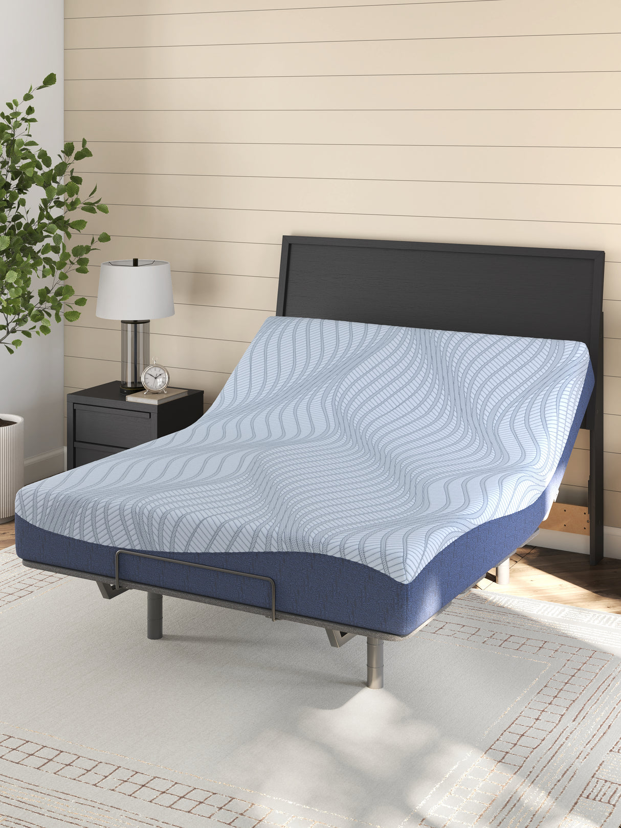 Dellyn 10 Memory Foam White Twin Mattress from Ashley Furniture - Luna Furniture