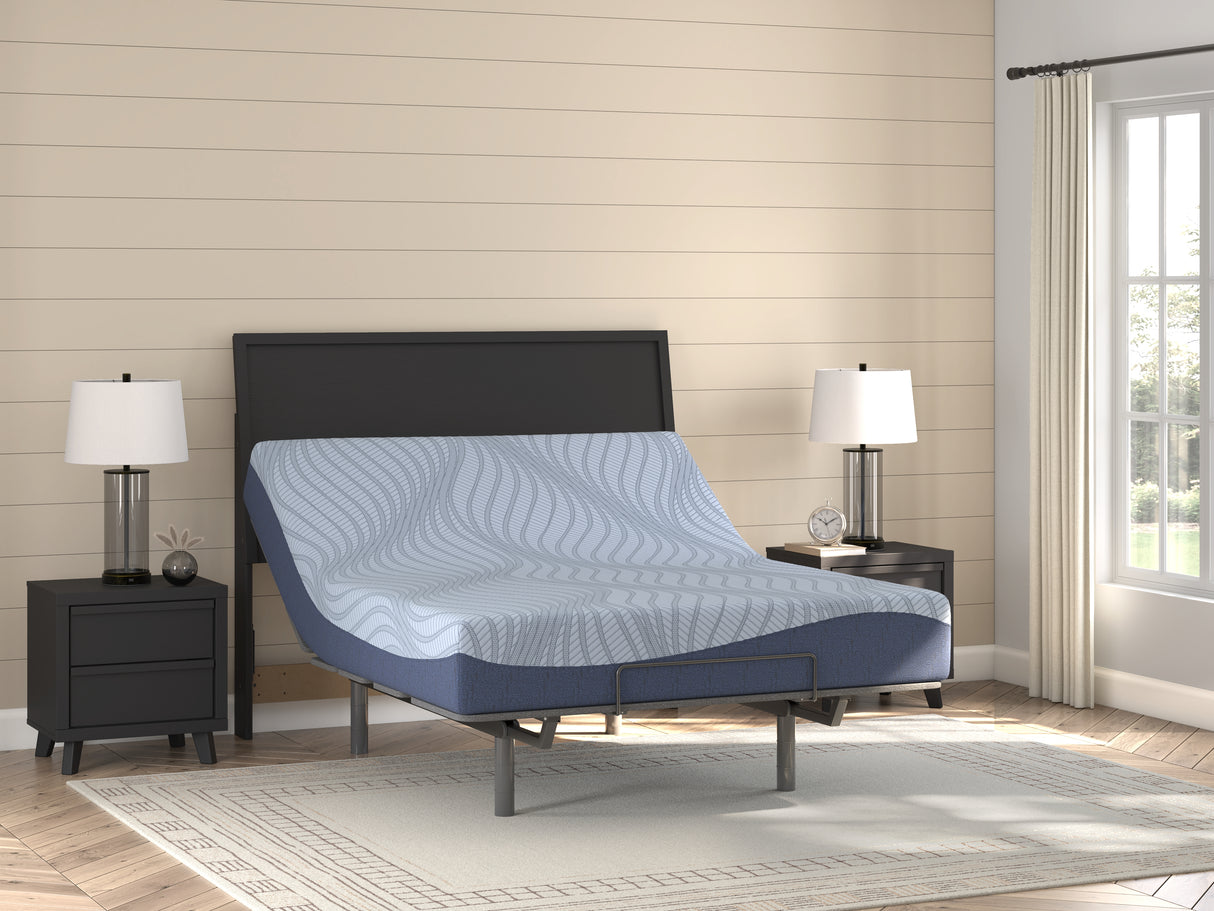 Dellyn 10 Memory Foam White Twin Mattress from Ashley Furniture - Luna Furniture