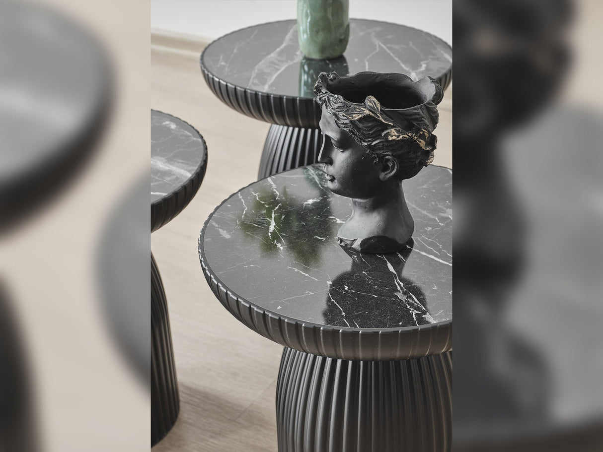 Diamond Coffee Table in Black from Furnia - Luna Furniture