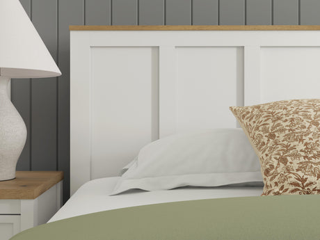 Kerisden White/Brown Queen Panel Complete Bed Frame from Ashley - Luna Furniture