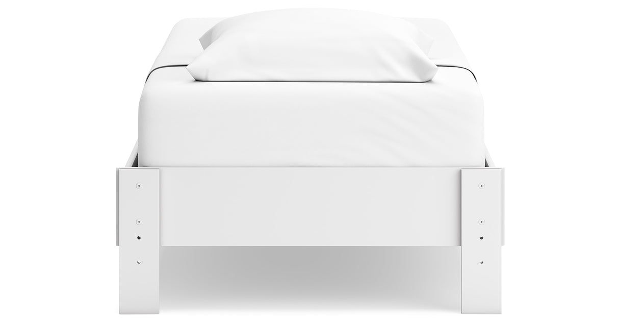 Hallityn Twin Platform Bed with Dresser and 2 Nightstands in White from Ashley Furniture - Luna Furniture
