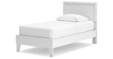 Hallityn Twin Panel Platform Bed with Dresser and 2 Nightstands in White from Ashley Furniture - Luna Furniture