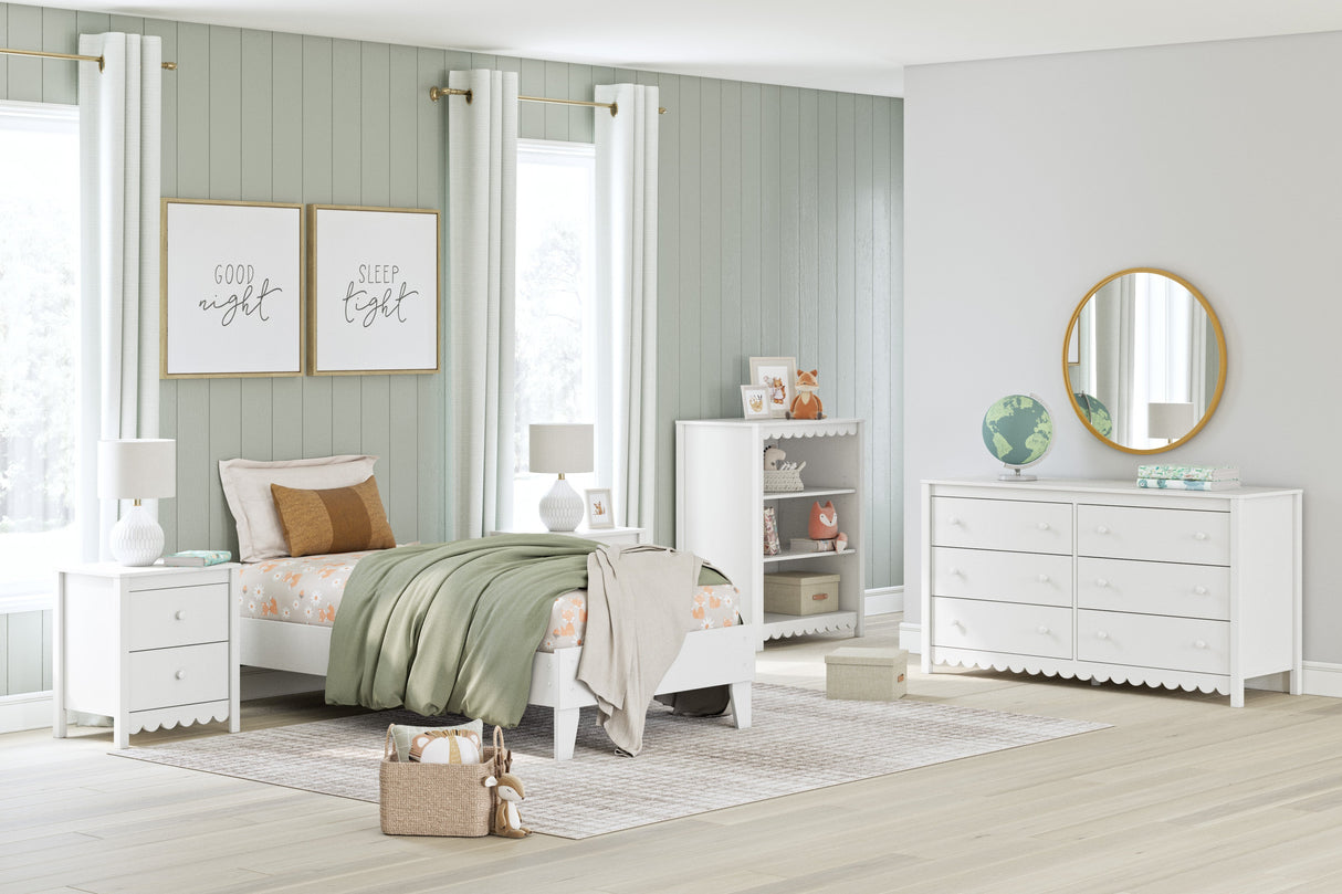 Hallityn White Youth Platform Base Bedroom Set from Ashley - Luna Furniture