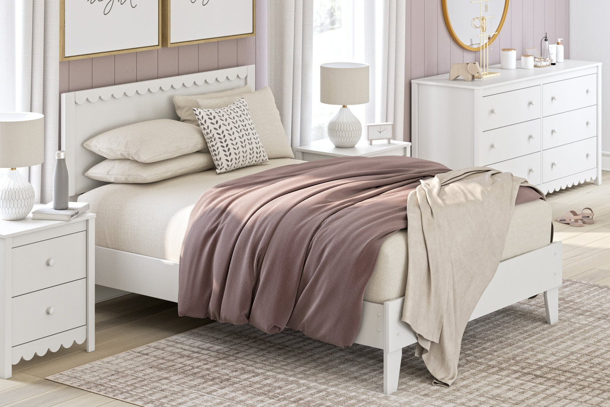 Hallityn White Youth Platform Bedroom Set from Ashley - Luna Furniture