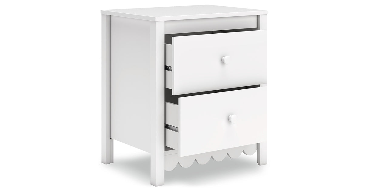 Hallityn Full Panel Platform Bed with Dresser, Chest and 2 Nightstands in White from Ashley Furniture - Luna Furniture