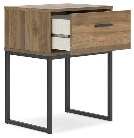 Deanlow Full Panel Headboard with Dresser and Nightstand in Honey from Ashley - Luna Furniture