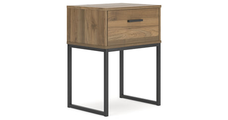 Deanlow Queen Platform Panel Bed with Dresser and 2 Nightstands in Honey from Ashley - Luna Furniture