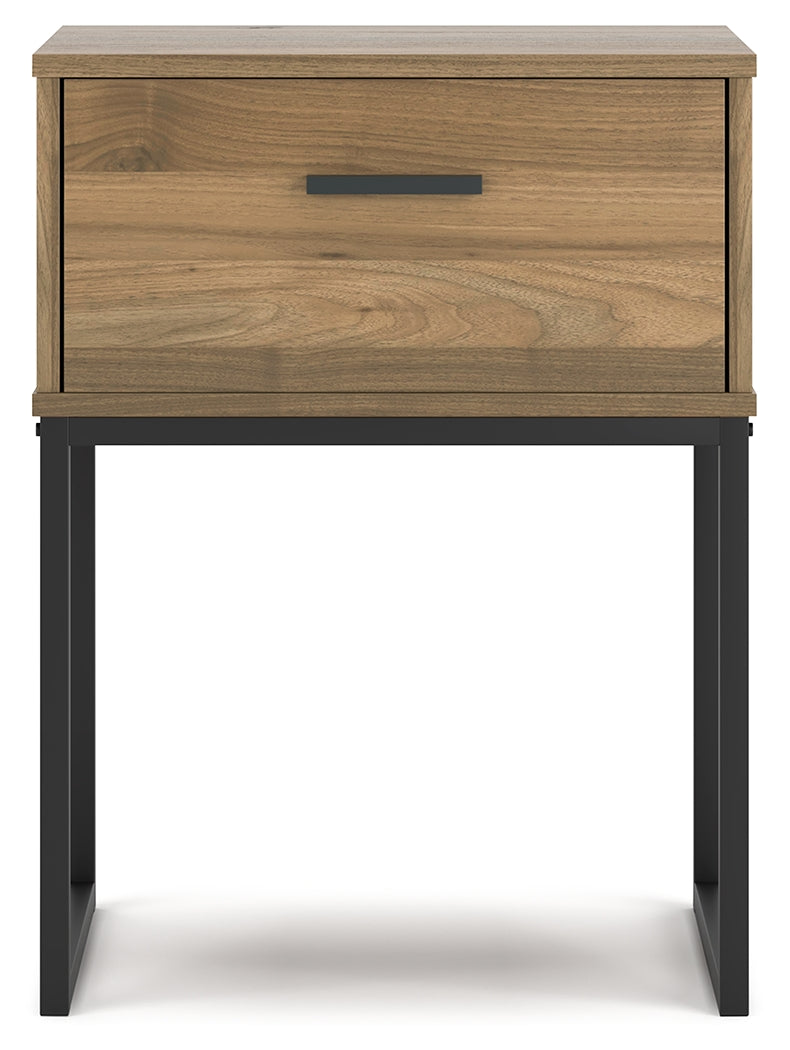 Deanlow Queen Panel Headboard with Dresser and Nightstand in Honey from Ashley Furniture - Luna Furniture