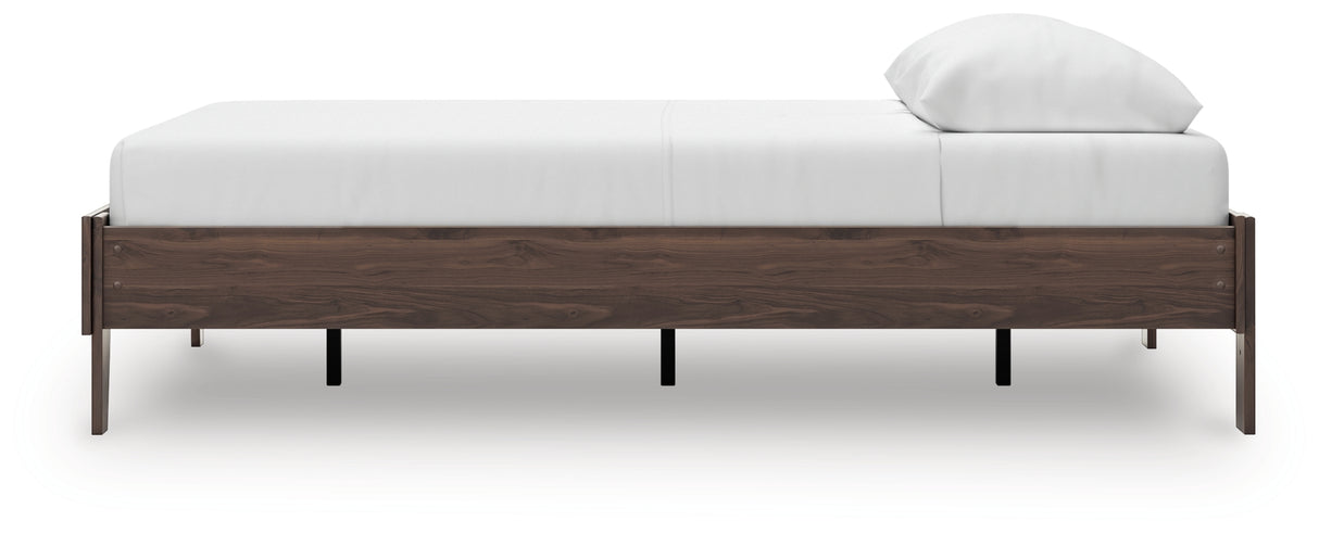 Calverson Mocha Queen Platform Bed with Dresser and 2 Nightstands from Ashley Furniture - Luna Furniture