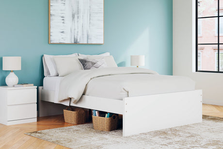 Onita White Queen Platform Base Bed from Ashley - Luna Furniture