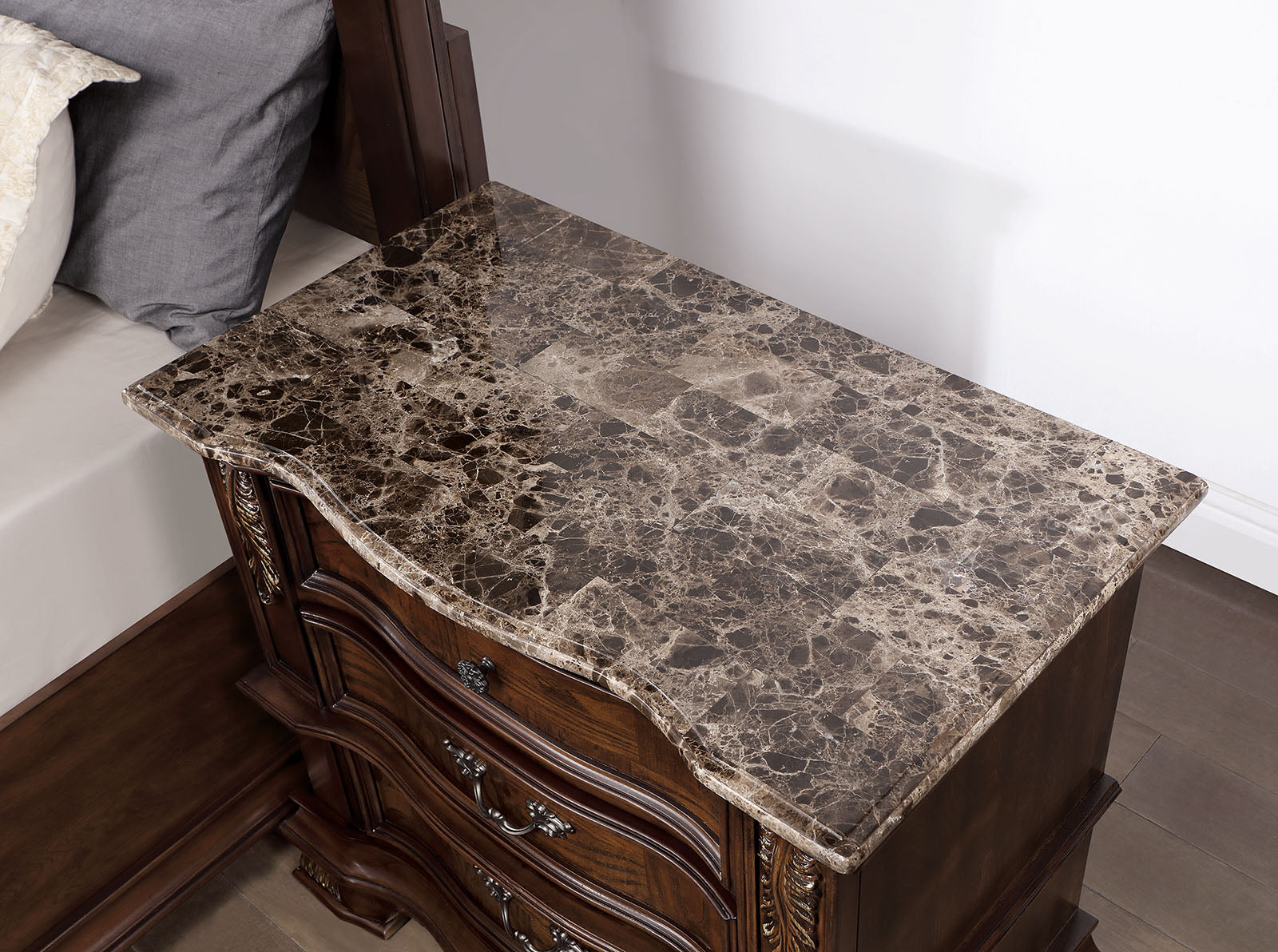 Esparanza Brown Cherry Night Stand – Luna Furniture