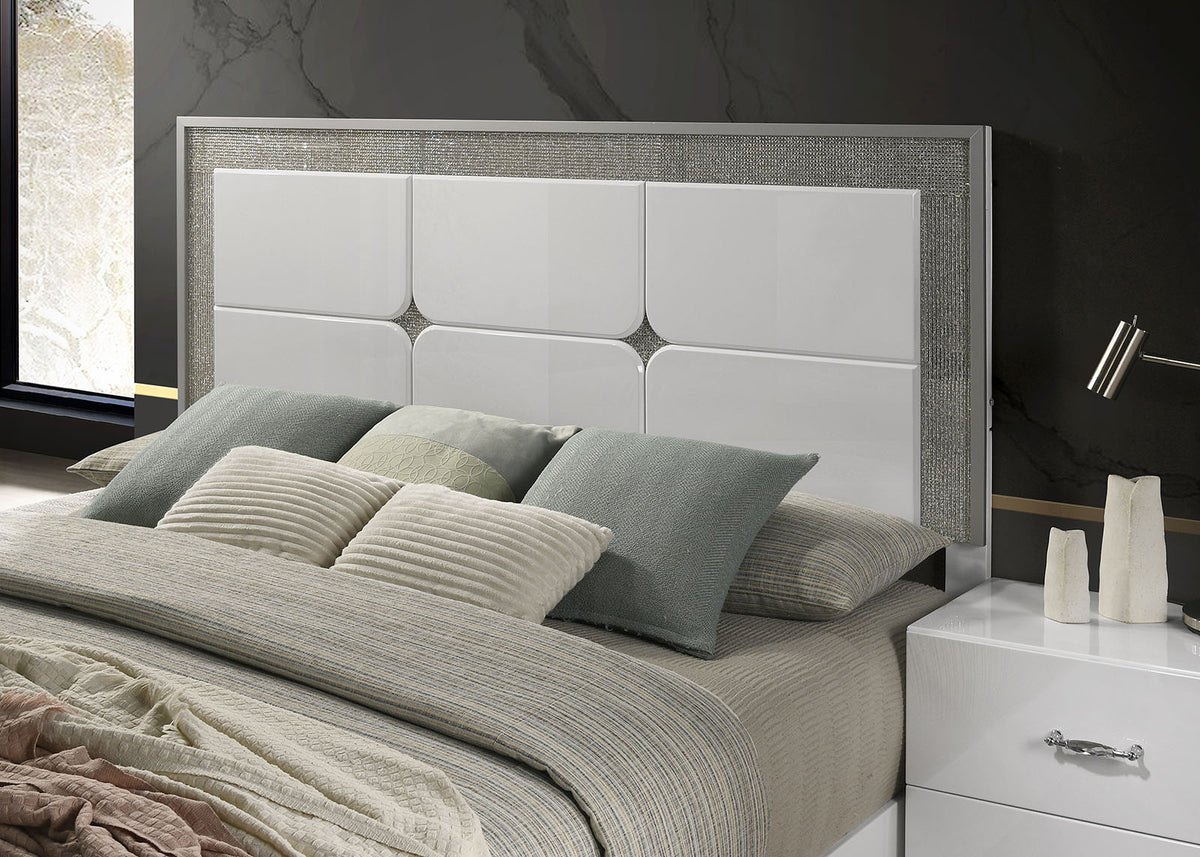 Stoholm White 5-Piece Queen Bedroom Set from Furniture of America - Luna Furniture