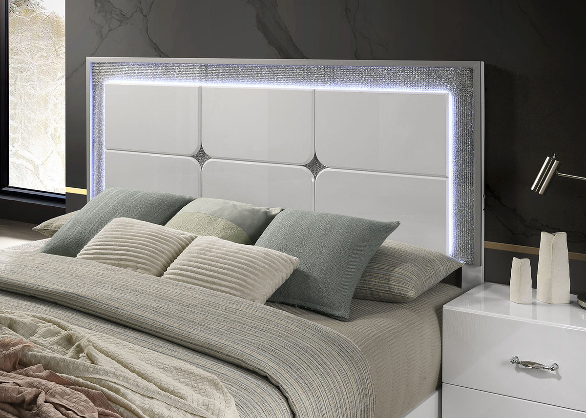 Stoholm White 5-Piece Queen Bedroom Set from Furniture of America - Luna Furniture