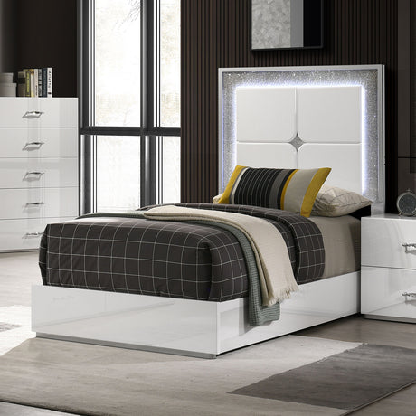 Stoholm White Bed Full from Furniture of America - Luna Furniture