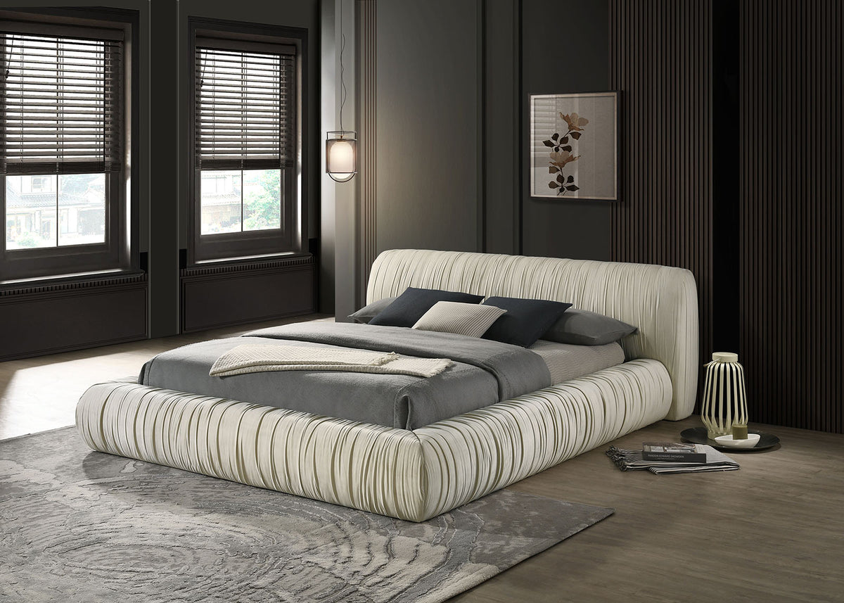 Palmdale Ivory Bed E.King from Furniture of America - Luna Furniture