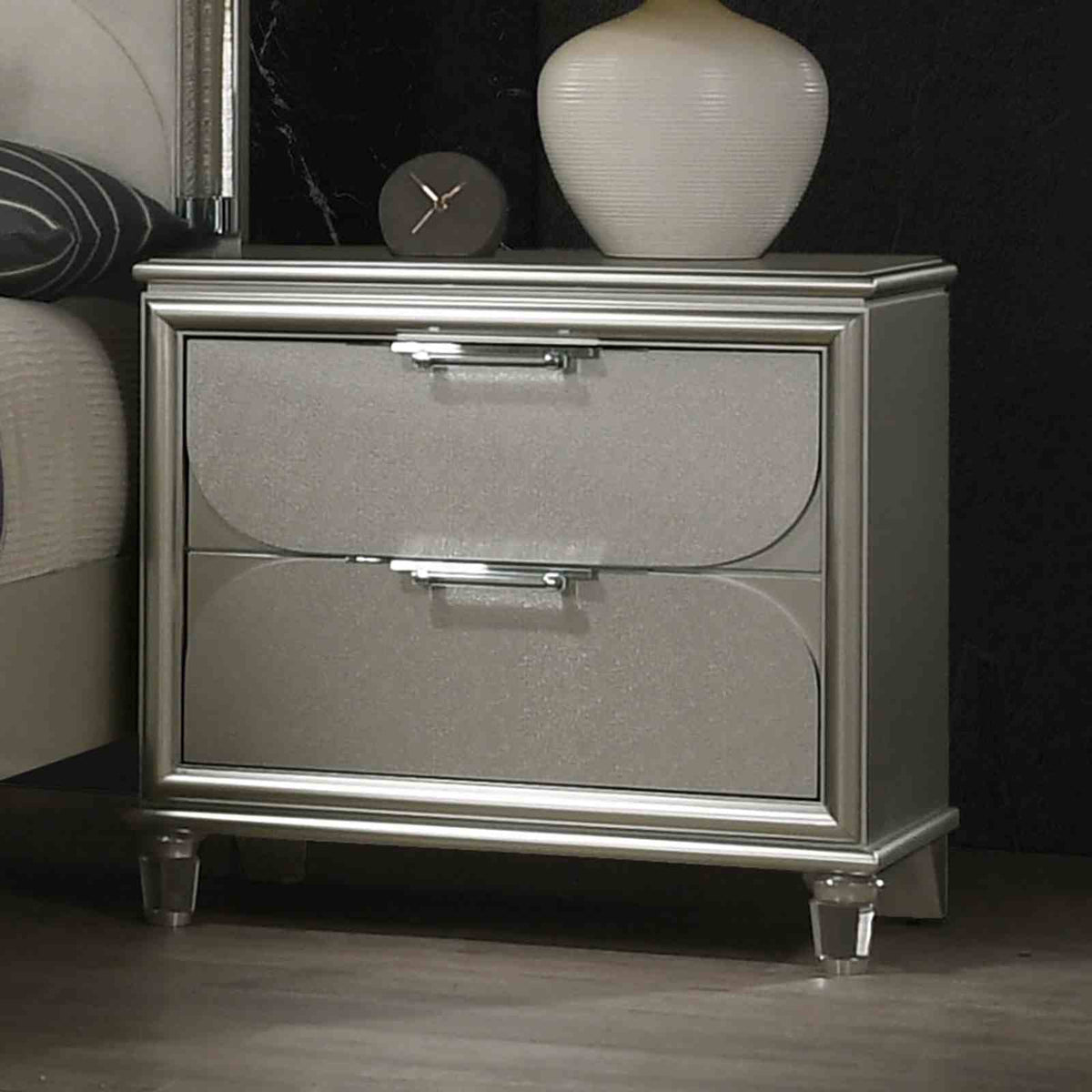 Sheridan Dark Walnut/White 5 Pc Queen Bedroom Set from Furniture of America - Luna Furniture