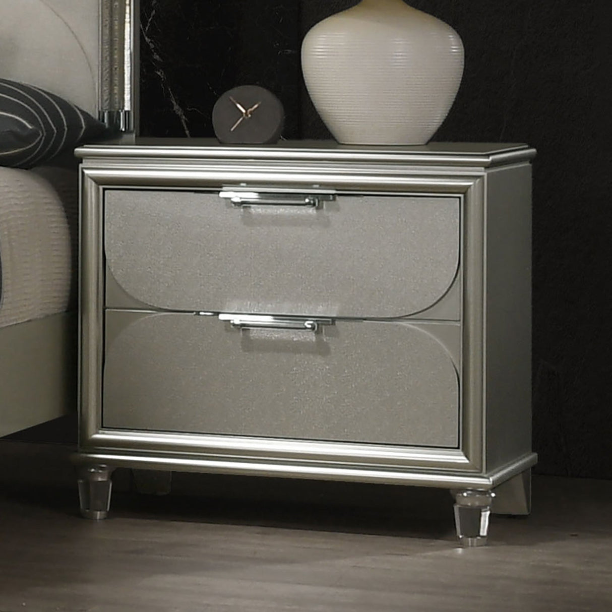 Sheridan Silver Contemporary Bedroom Set from Furniture of America - Luna Furniture