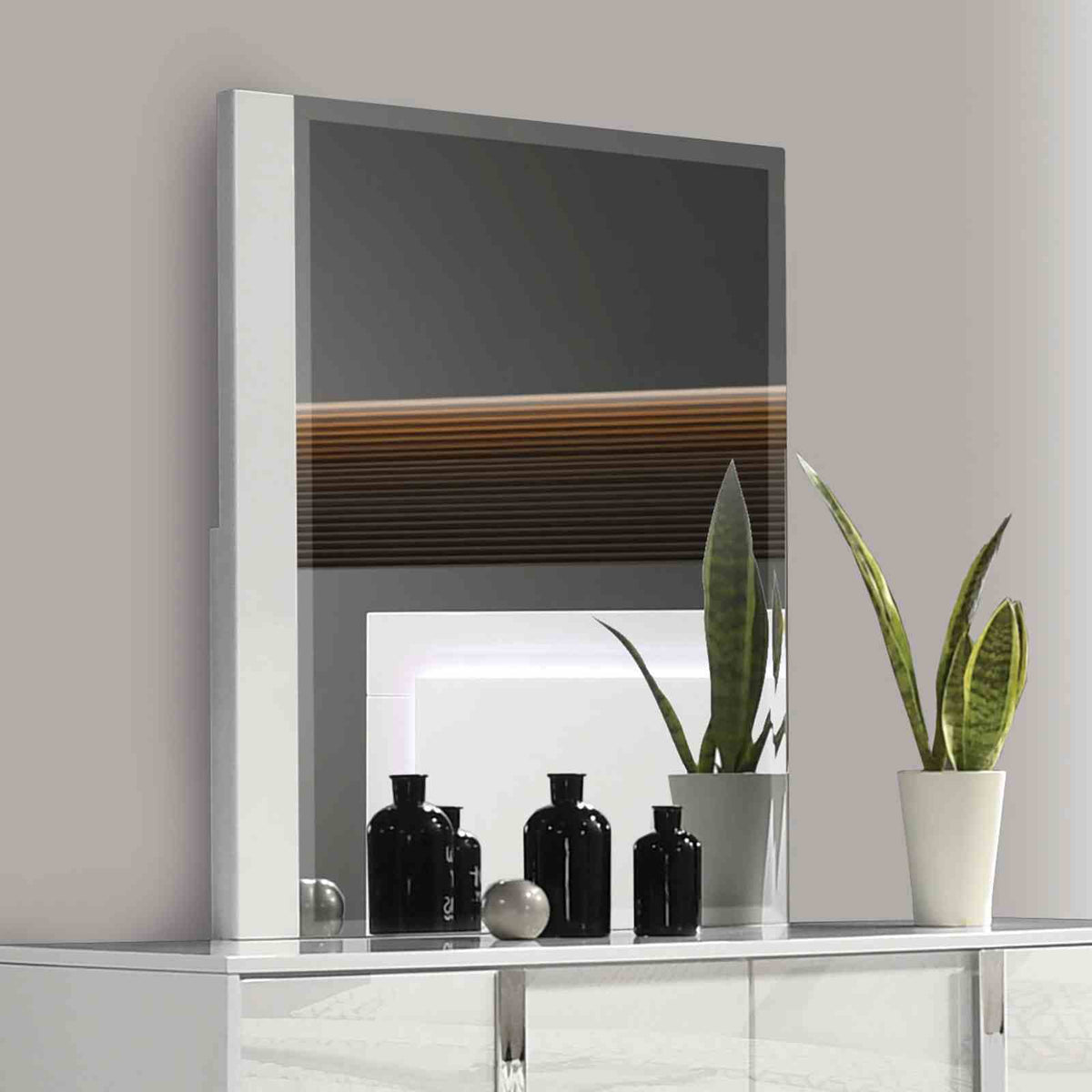 Sinistra White 5 Pc Queen Bedroom Set from Furniture of America - Luna Furniture