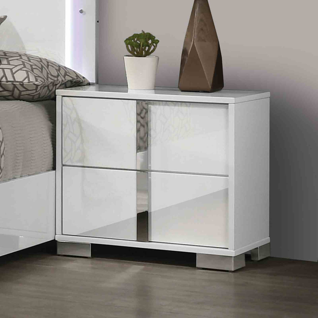 Sinistra White Contemporary Bedroom Set from Furniture of America - Luna Furniture