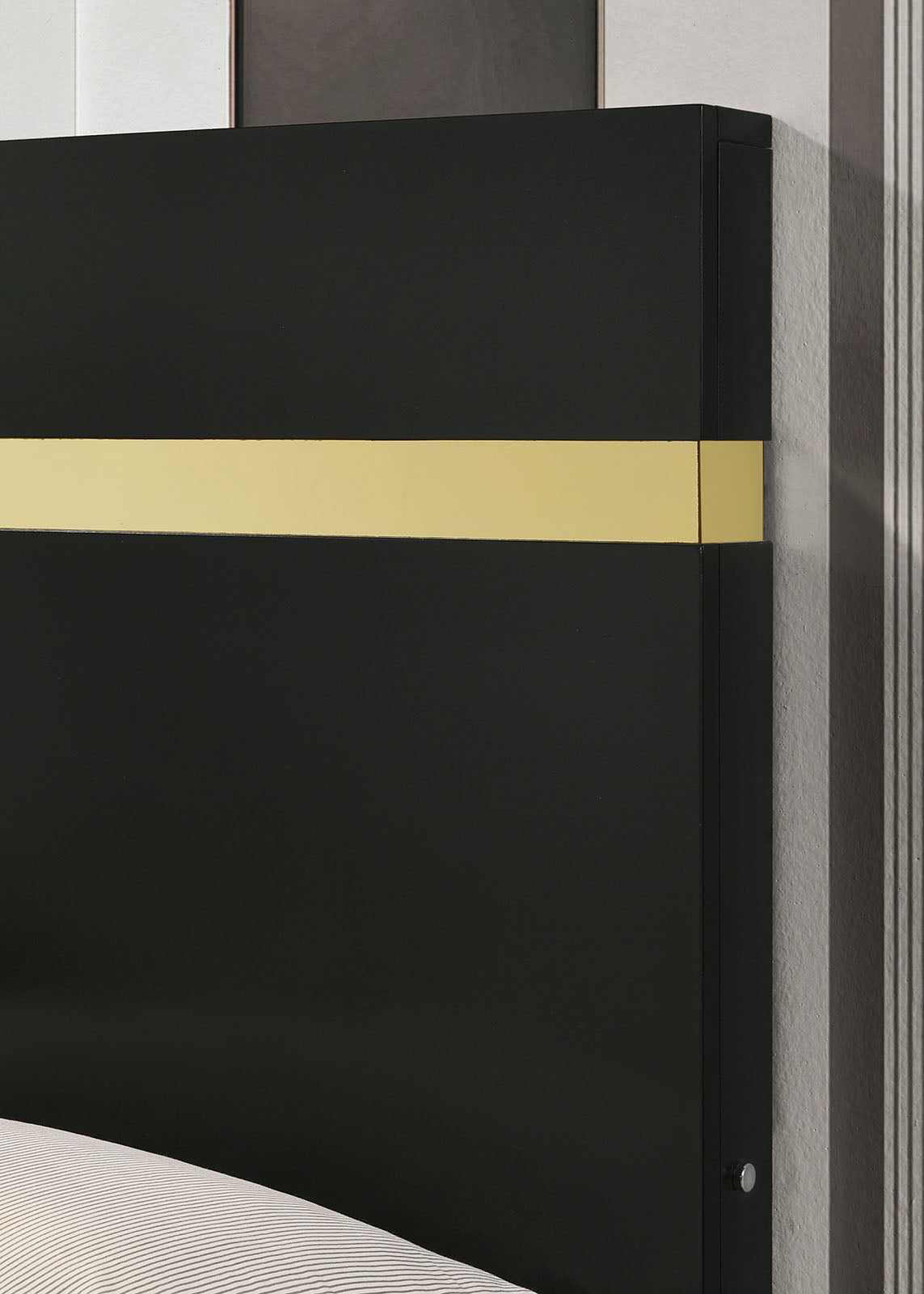 Lillestrom Black/Gold Contemporary Bedroom Set from Furniture of America - Luna Furniture
