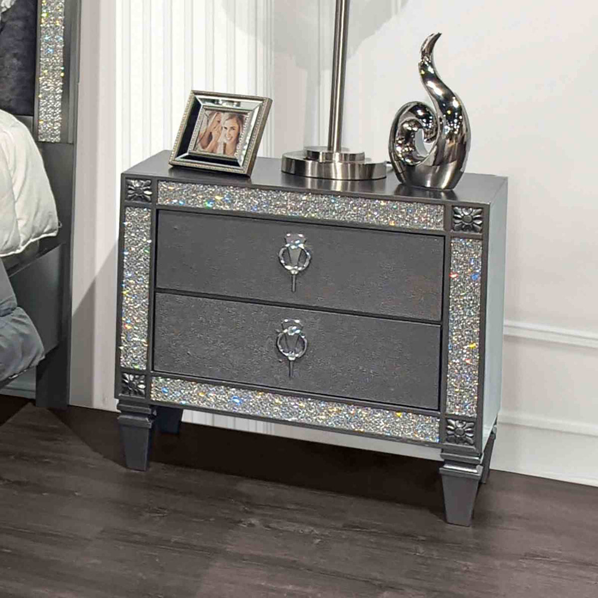 Titania Gray 5 Pc Queen Bedroom Set from Furniture of America - Luna Furniture