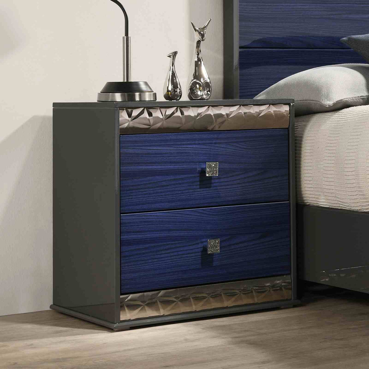 Hartlepool Ash Gray/Indigo Blue 5 Pc Queen Bedroom Set from Furniture of America - Luna Furniture