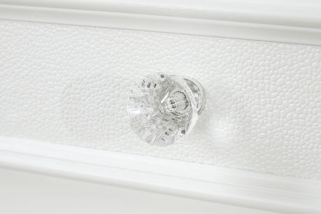 Naucalpan White Chest from Furniture of America - Luna Furniture