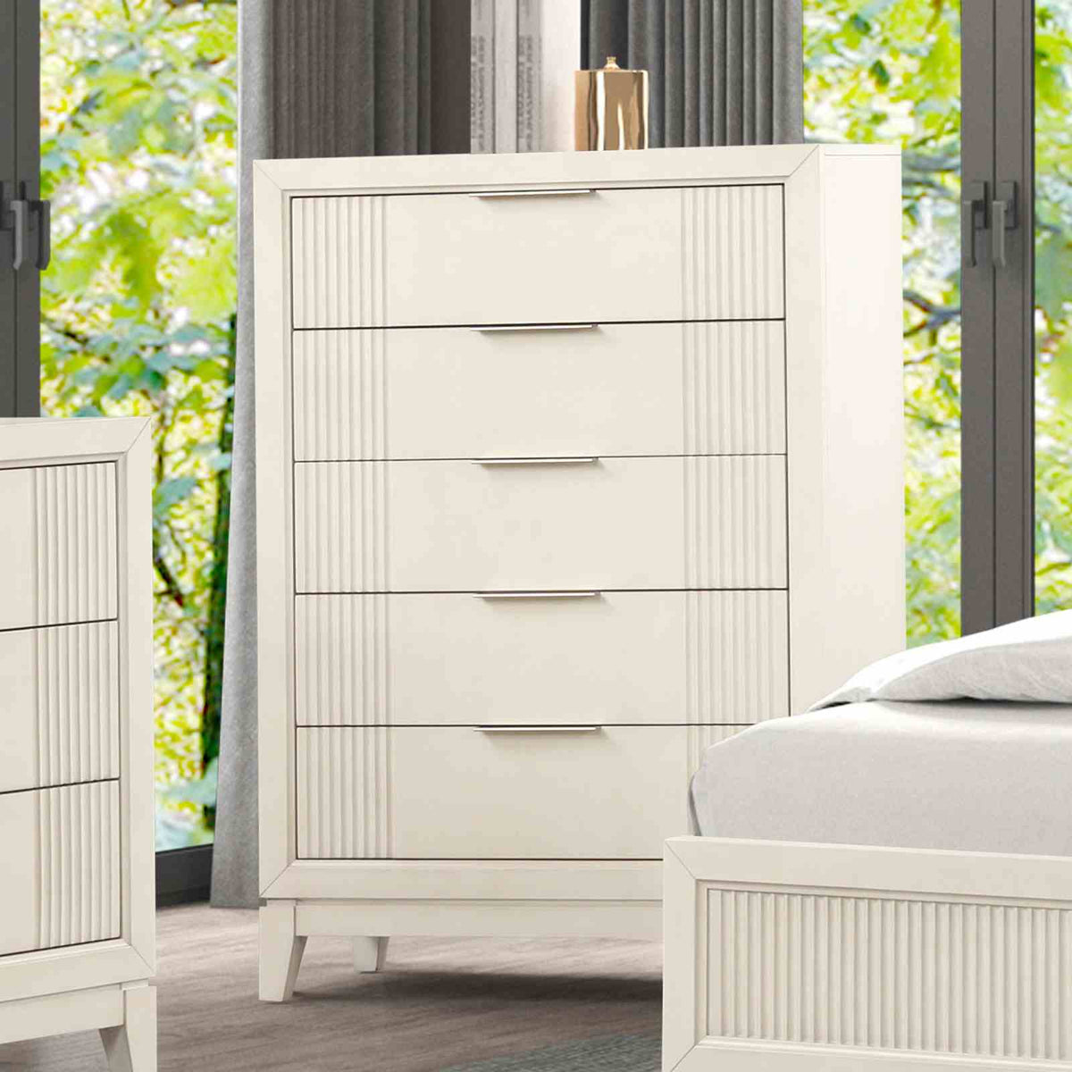 Isadore Antique White 5 Pc Queen Bedroom Set from Furniture of America - Luna Furniture