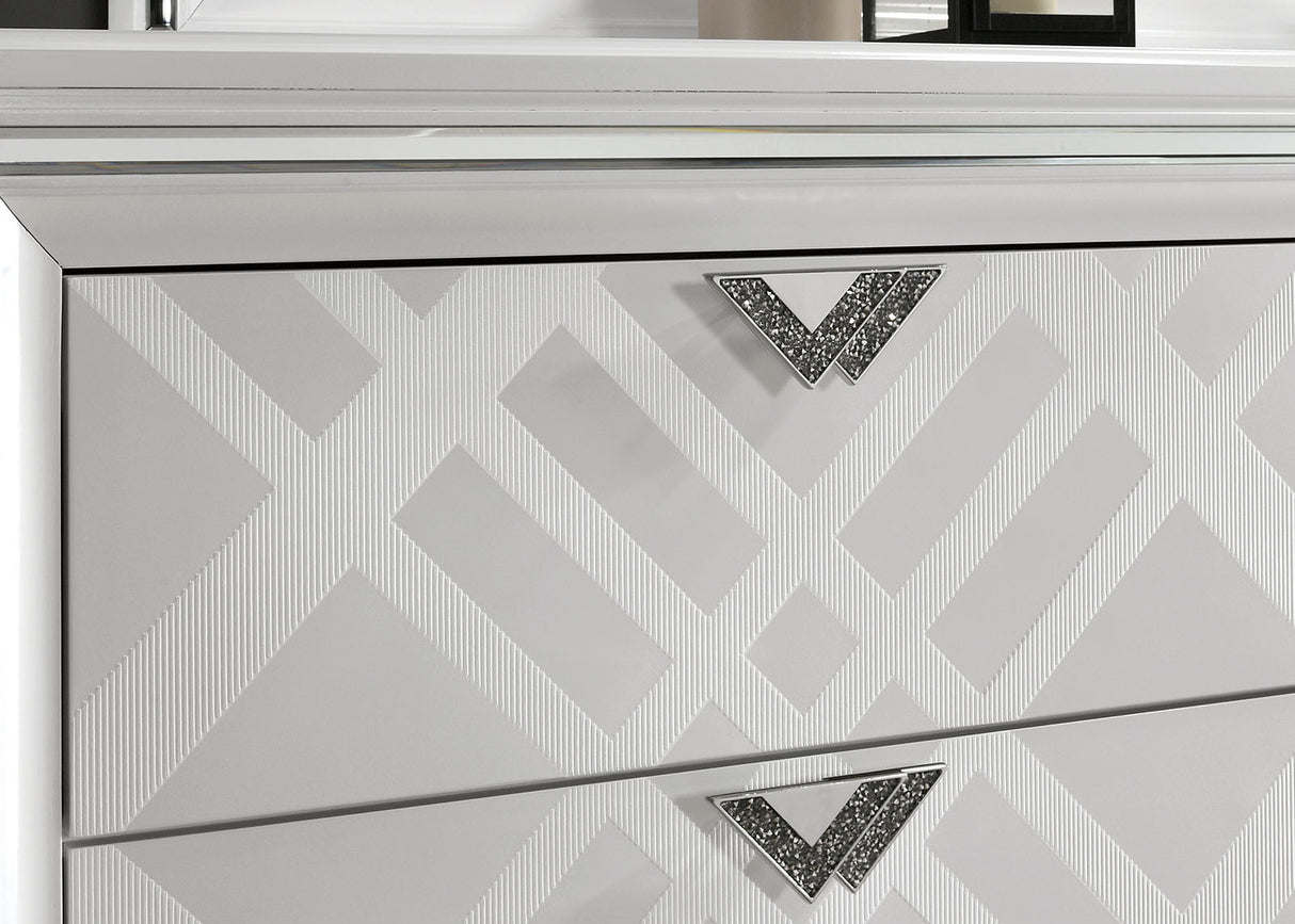 Emmeline White Chest from Furniture of America - Luna Furniture