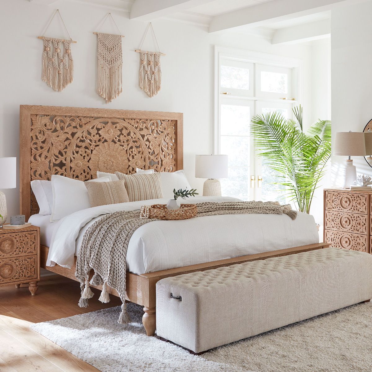 Taj Queen Bed in Hand Carved Whitewash from Home Trends & Design - Luna Furniture