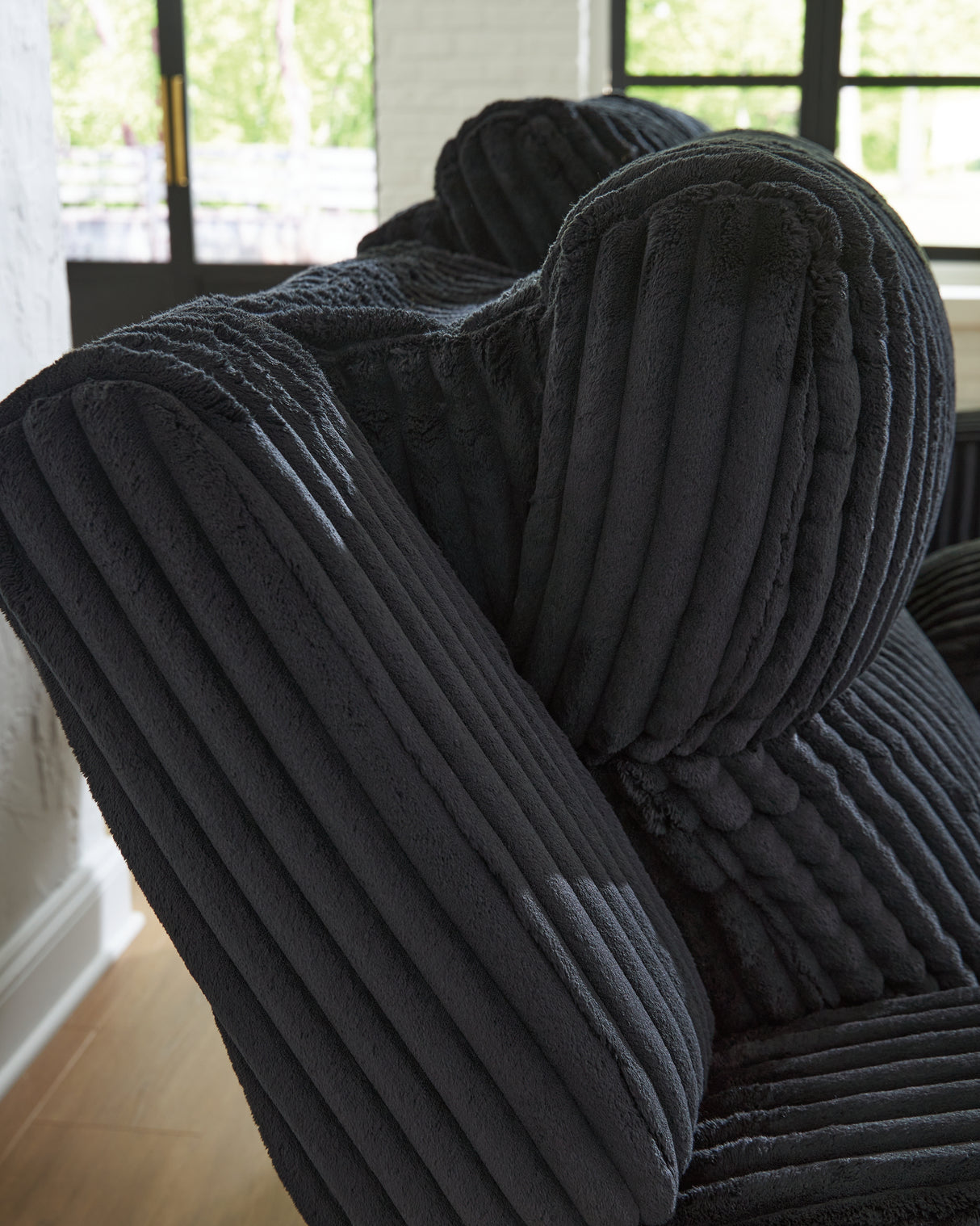 Forest Lake Black Power Recliner from Ashley - Luna Furniture